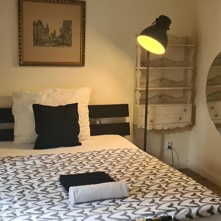 Airport Rooms Прага Екстер'єр фото
