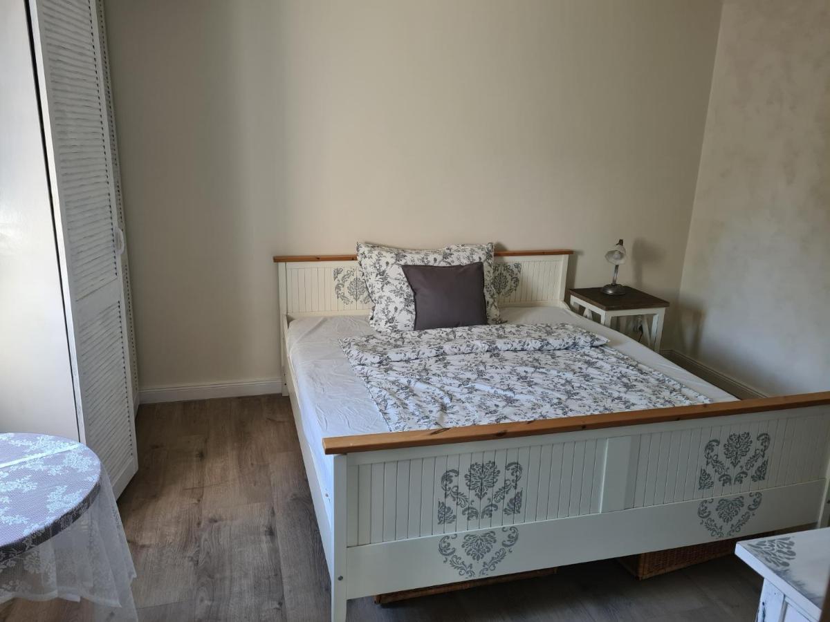 Airport Rooms Прага Екстер'єр фото
