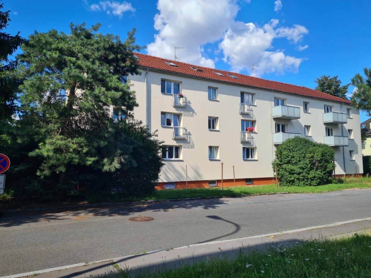 Airport Rooms Прага Екстер'єр фото